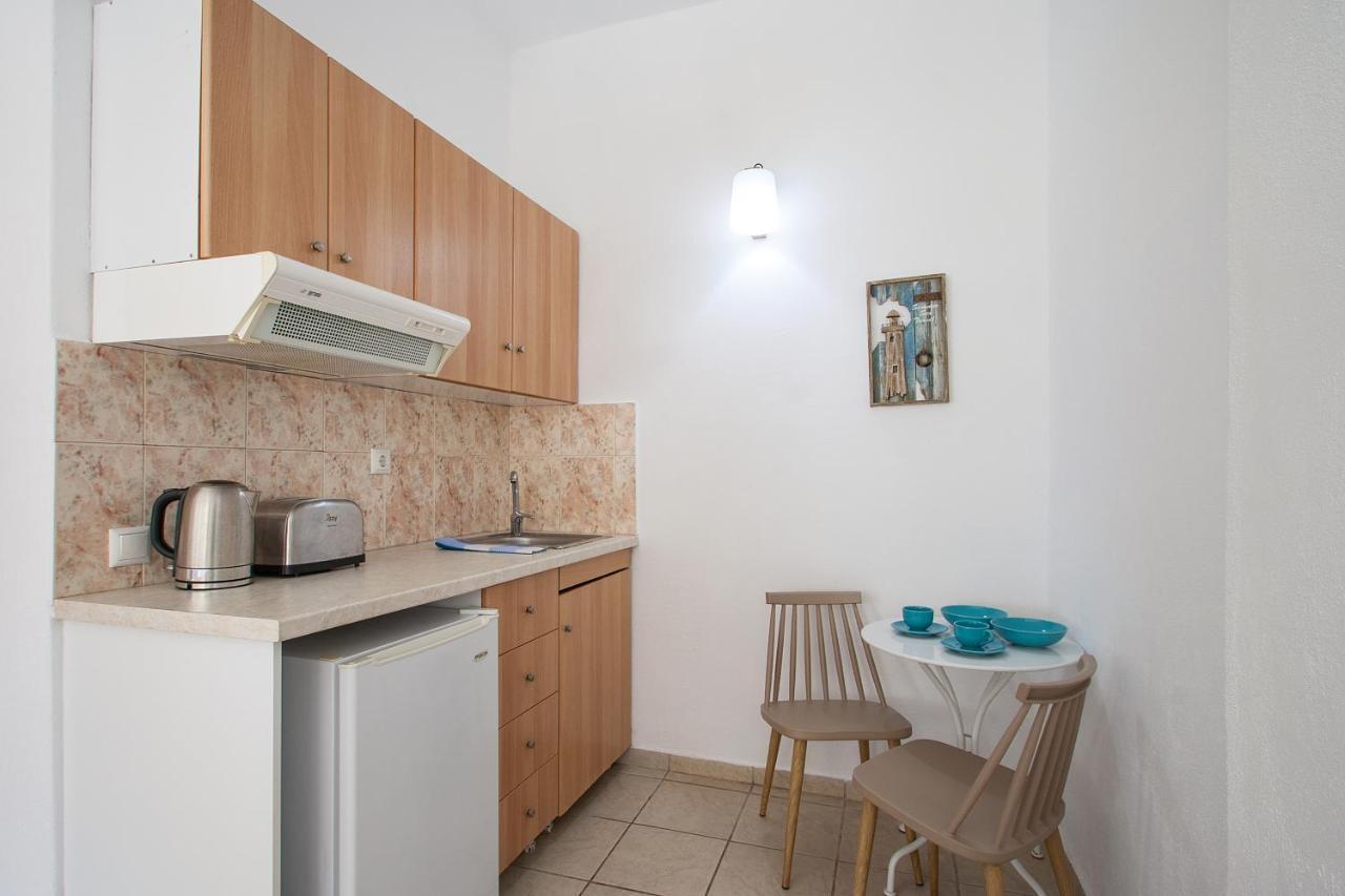Angelos Studios Vromolimnos Habitación foto